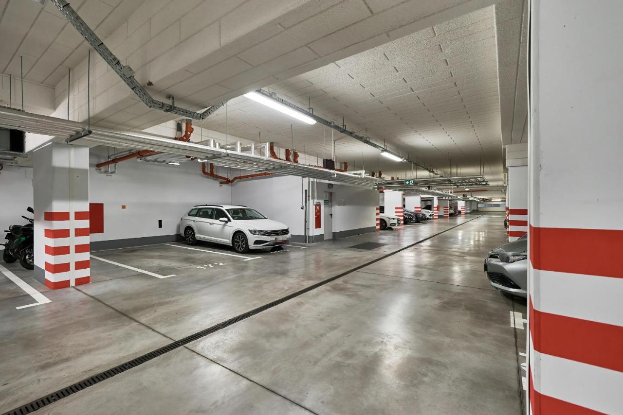 Exclusive Apartments Teczowa With Underground Parking By Noclegi Renters Wroclaw Exterior photo
