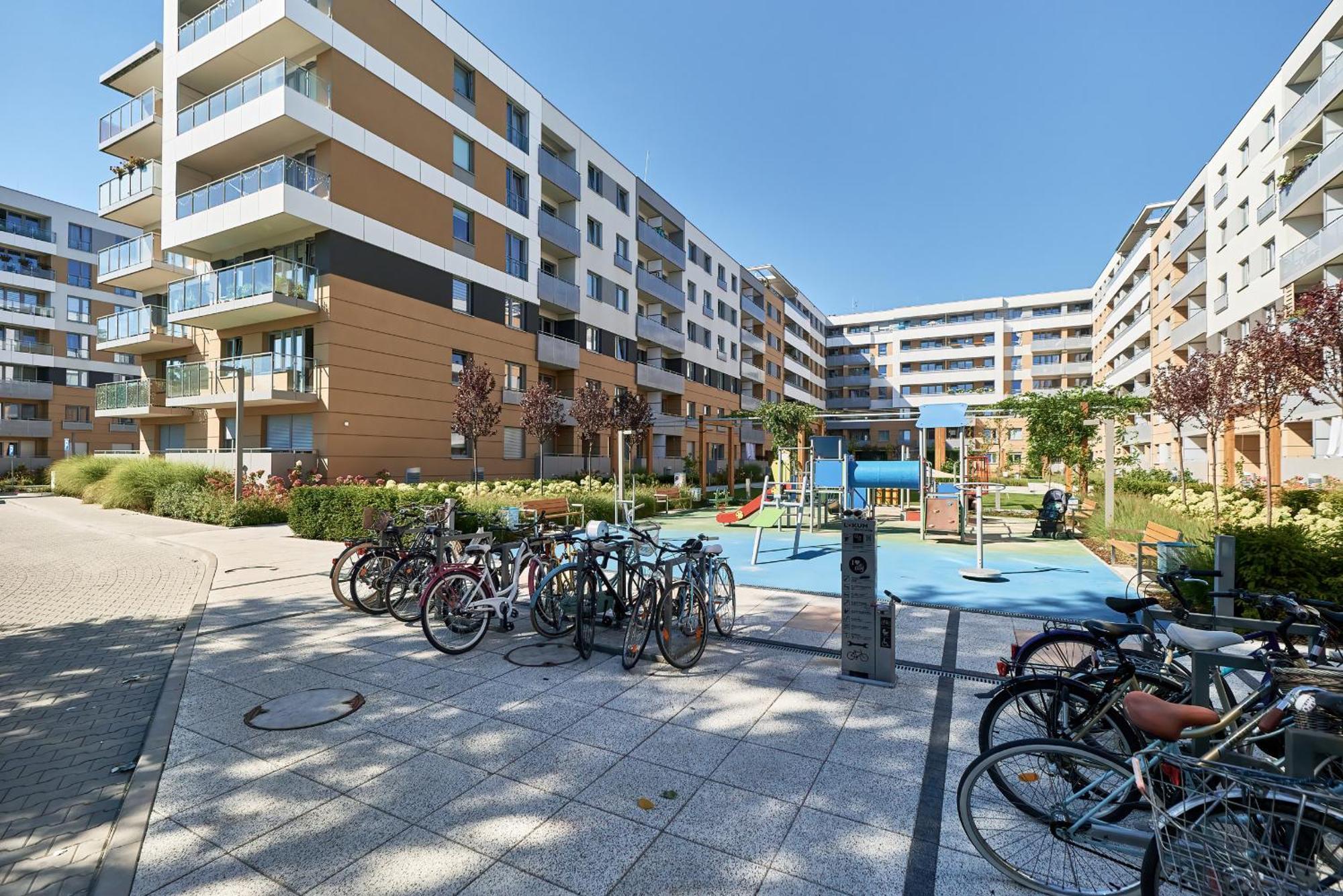Exclusive Apartments Teczowa With Underground Parking By Noclegi Renters Wroclaw Exterior photo