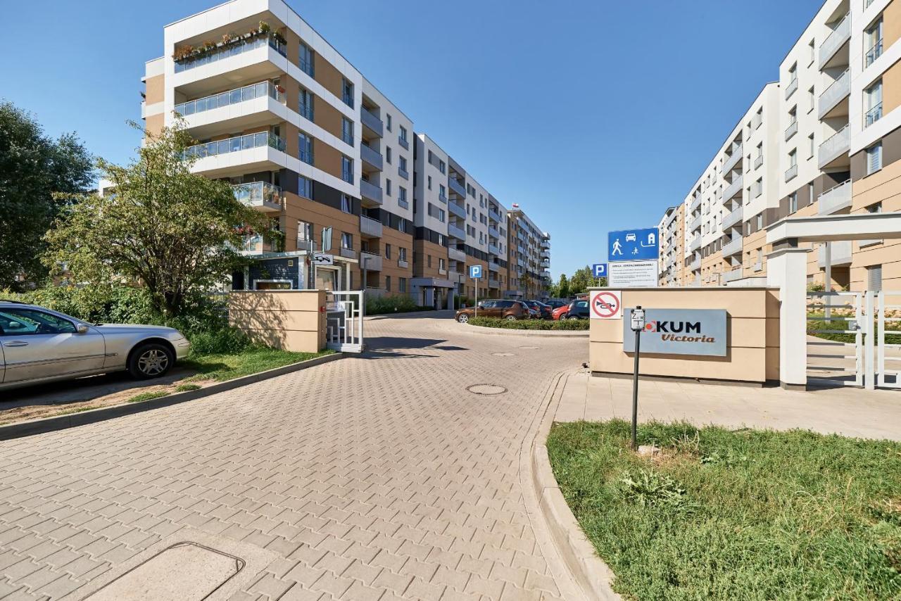 Exclusive Apartments Teczowa With Underground Parking By Noclegi Renters Wroclaw Exterior photo
