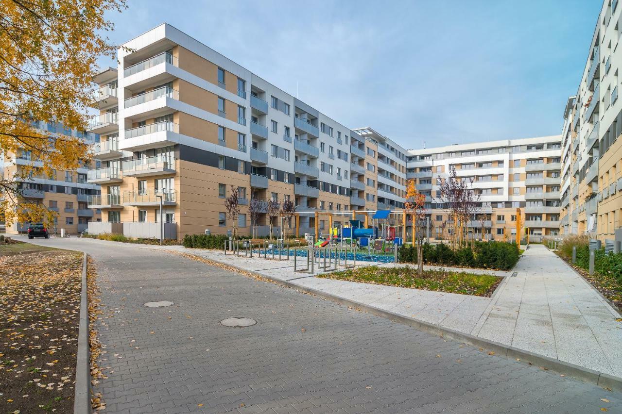 Exclusive Apartments Teczowa With Underground Parking By Noclegi Renters Wroclaw Exterior photo