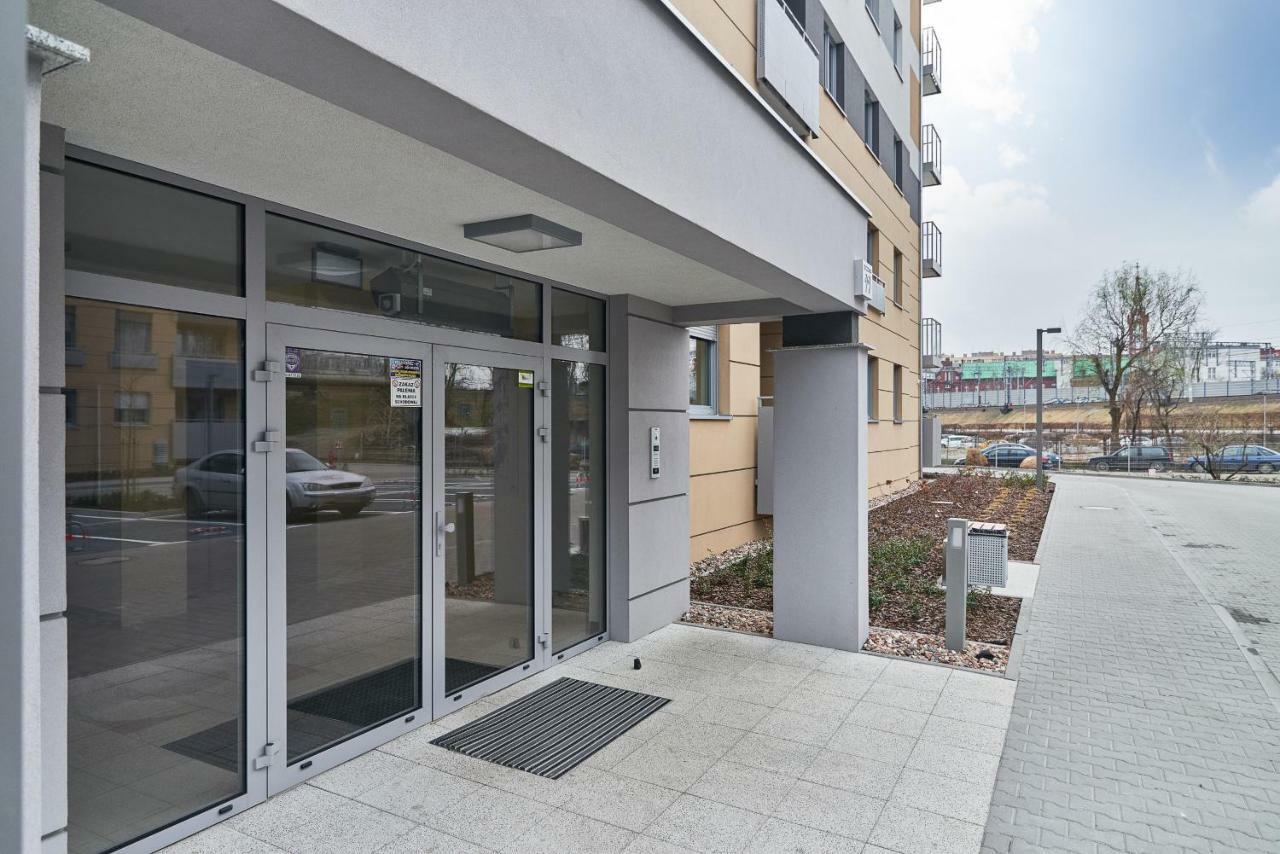 Exclusive Apartments Teczowa With Underground Parking By Noclegi Renters Wroclaw Exterior photo